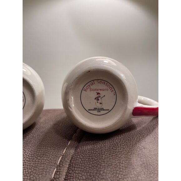 Royal Seasons Christmas Snowman Stoneware Creamer and Sugar bowl with lid. - Picture 8 of 8